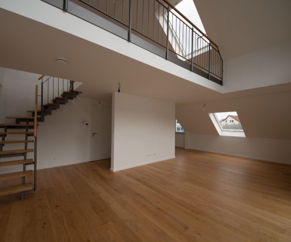 Home Staging Schorndorf - Penthouse Maisonette - Wohnzimmer/Esszimmer - Vorher