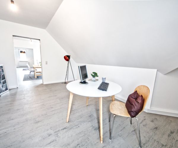 Home Staging Kirchheim - Wohnung - Arbeitszimmer - Nachher