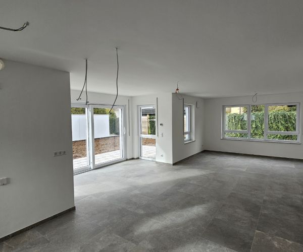 Home Staging Vaihingen Enz | Stuttgart - Haus - Wohnzimmer - Vorher